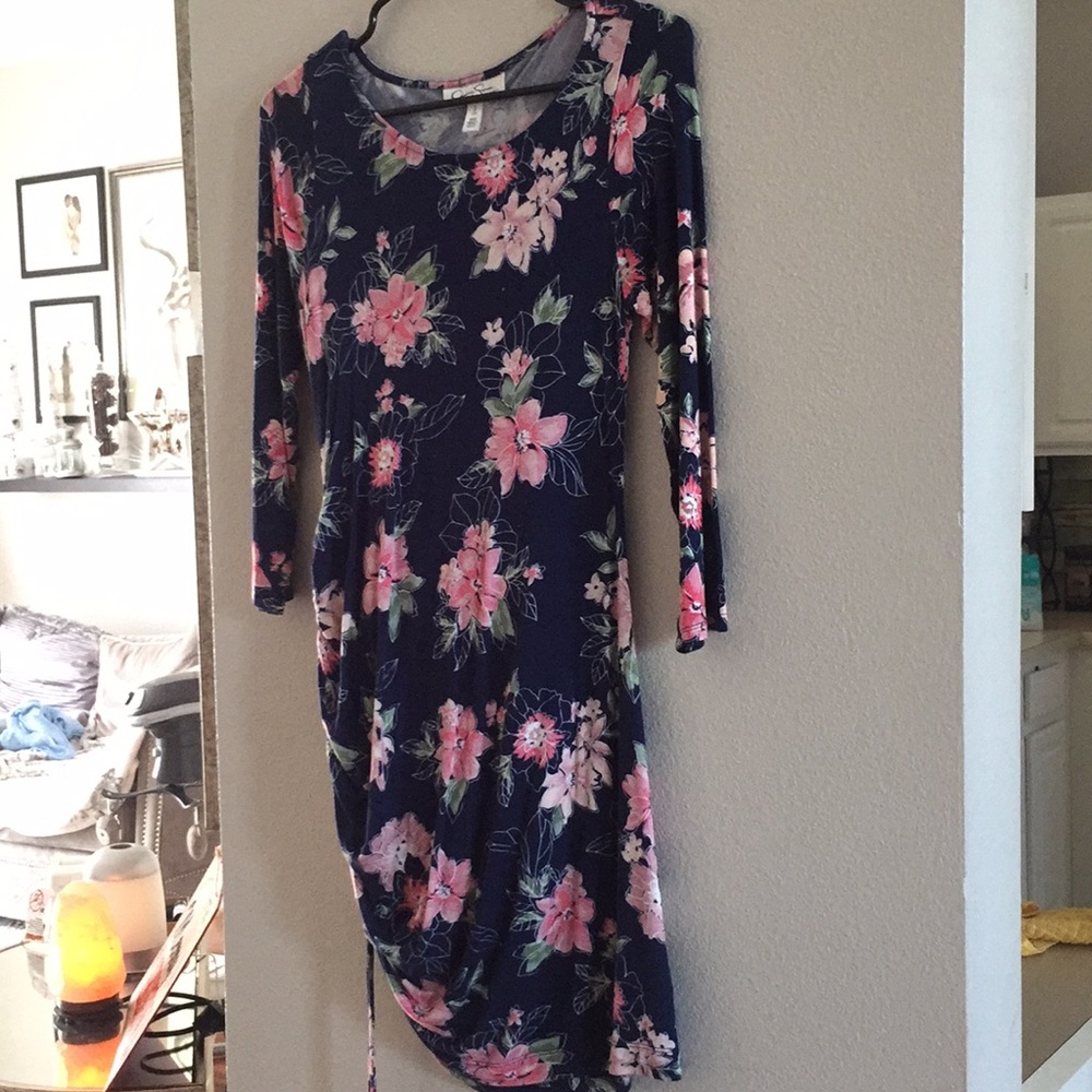 Maternity dress